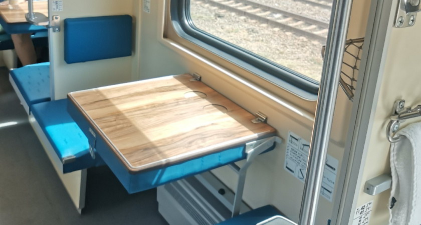 «У вас совесть есть?»: Женщина с маленьким ребёнком решила выгнать меня с моей полки в поезде - чем все закончилось 