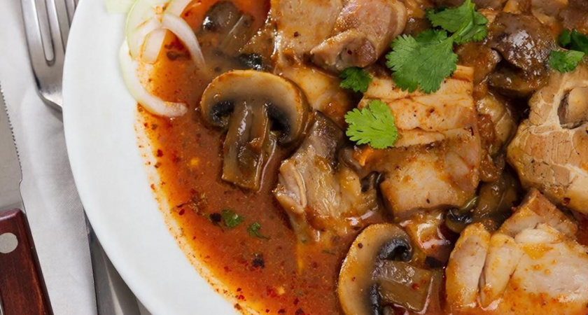 Рецепт, как на праздник: чашушули поразительной вкусноты - с грибами и свининой