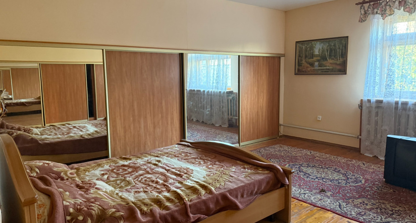 Сравнила три бюджета: два дома и городскую квартир и сразу стало ясно - где дешевле жить, в квартире или доме