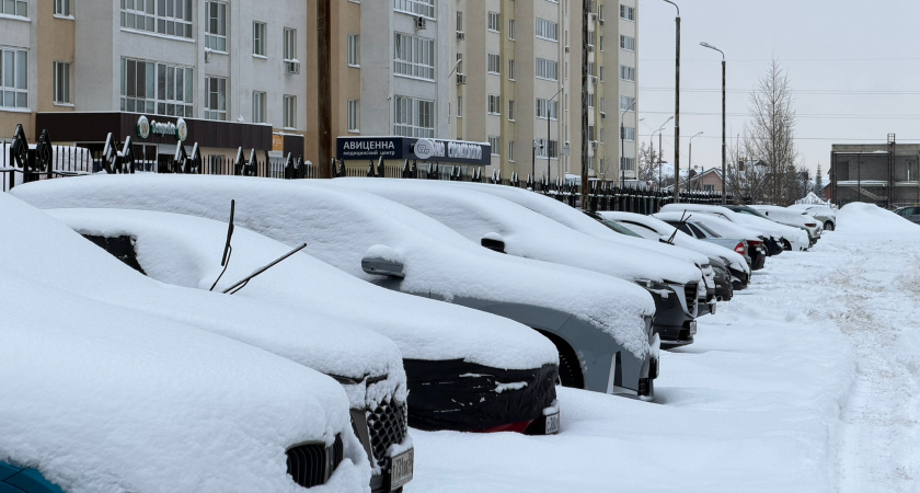 Увидел записку на лобовом: "Случайно зацепил ваш автомобиль, перезвоните" - автоюрист ответил, как грамотно поступить в подобной ситуации
