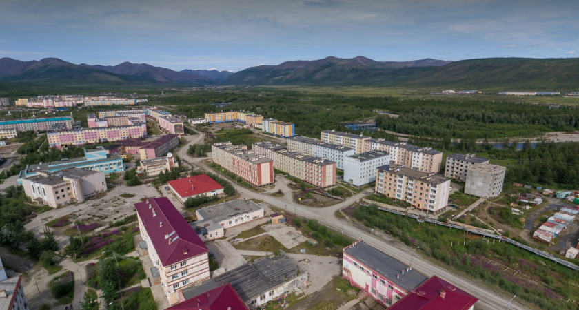 Сметана в магазинах по 600 рублей и ни одной нормальной дороги: как живут жители самого дорогого города России