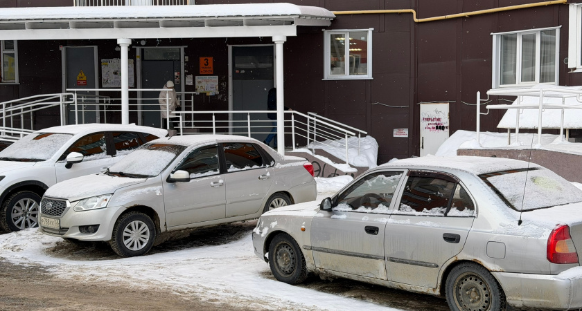 Почистил место во дворе, а вечером на нем стоит другая машина: как грамотно поступить - запомните раз и на всю жизнь 