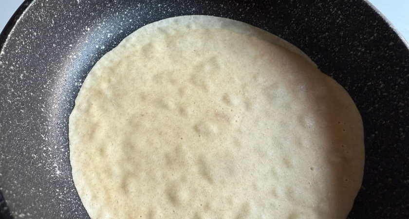 Блины вкуснее, чем у бабушки не пробовала нигде: тоненькие, ажурные и под любую начинку - к Масленице узнала в чем ее секрет