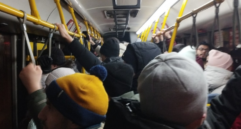 Для зареченцев восстановили автобусный маршрут до ПГУ