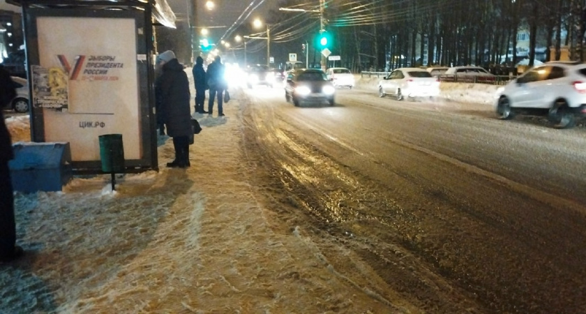 «Люди стоят мерзнут»: жители Пензы жалуются на маршруты №43 и 85