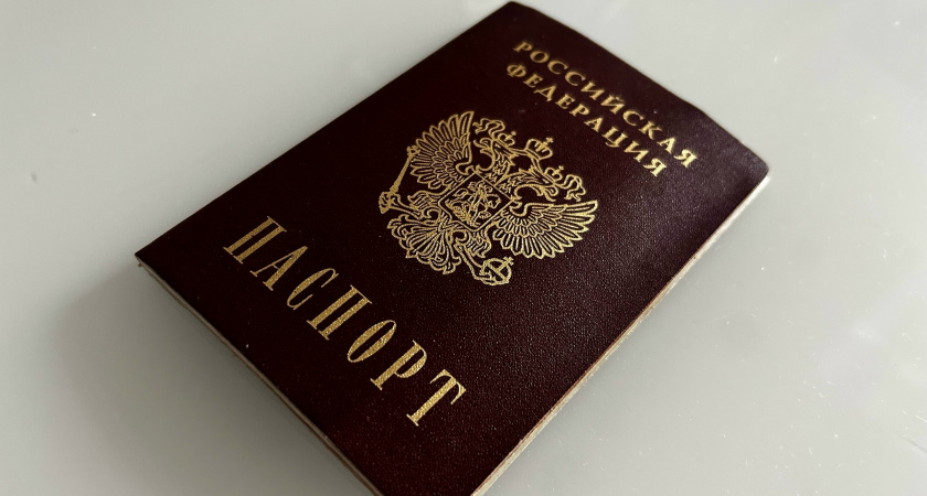 В Пензе транспортные полицейские вернули женщине потерянный паспорт