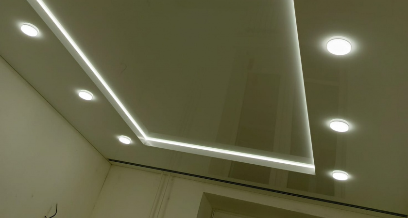 Натяжные потолки больше не в моде: 2 альтернативных варианта во всю набирают свою популярность - скоро тренд дойдет и до России