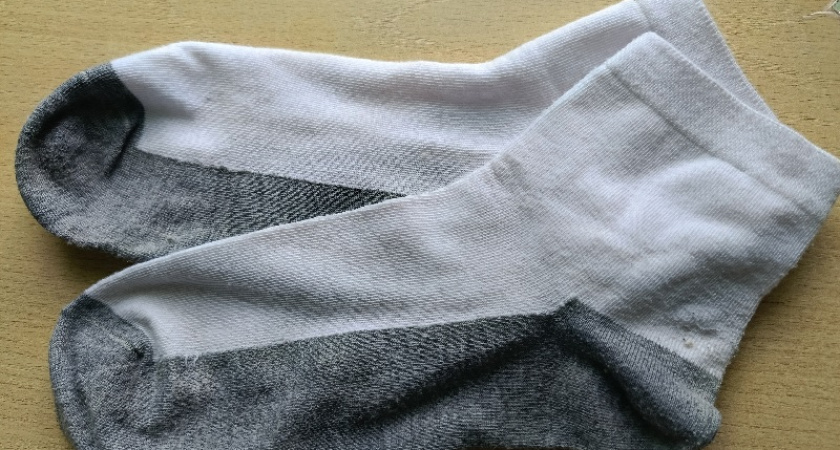 Горжусь солеными носками - еще бабушка научила: теперь все хотят носить также 