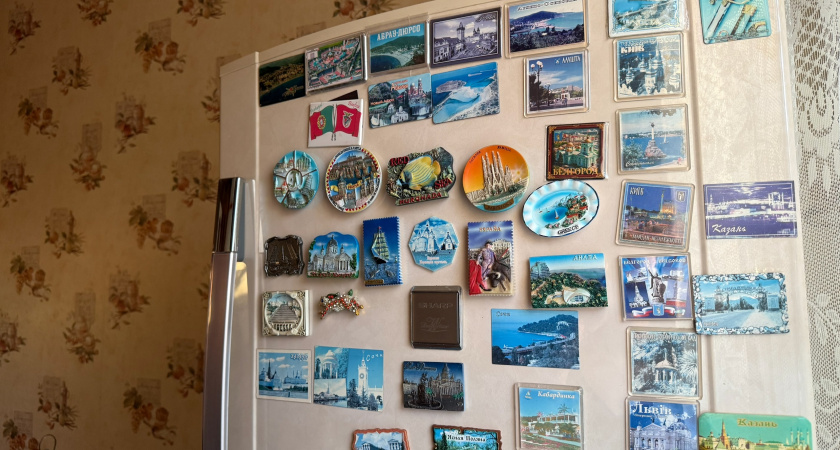 Вешать магниты на холодильник больше не модно: от каких "пережитков" на кухне нужно быстрее избавиться