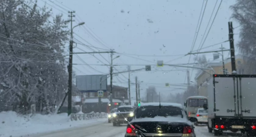 «Оторвало колесо»: пензенцы сообщили о массовом ДТП по дороге в Ахуны