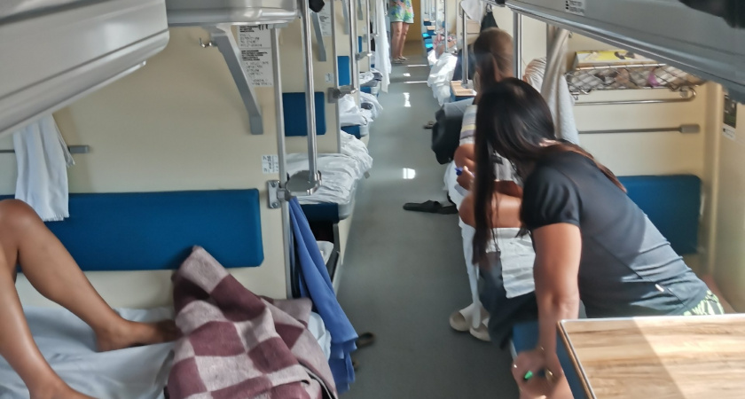 В одном и том же вагоне есть полки на 15 см короче: как не попасть на хитрую уловку РЖД - запоминайте места 