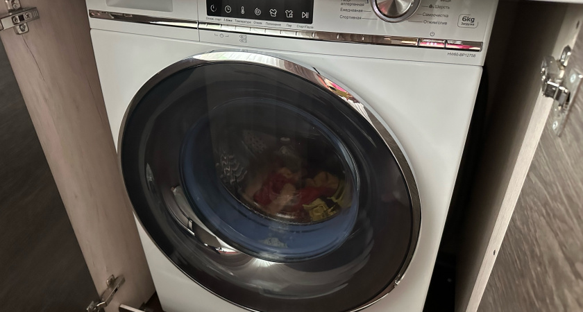 Эксперты дали точный ответ на вопрос хозяек: оставлять ли дверцу стиральной машинки открытой