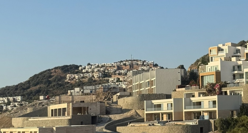 Ездят на лексусе, а живут в халупах: спросил у абхазца, почему они не хотят работать - ответ удивил