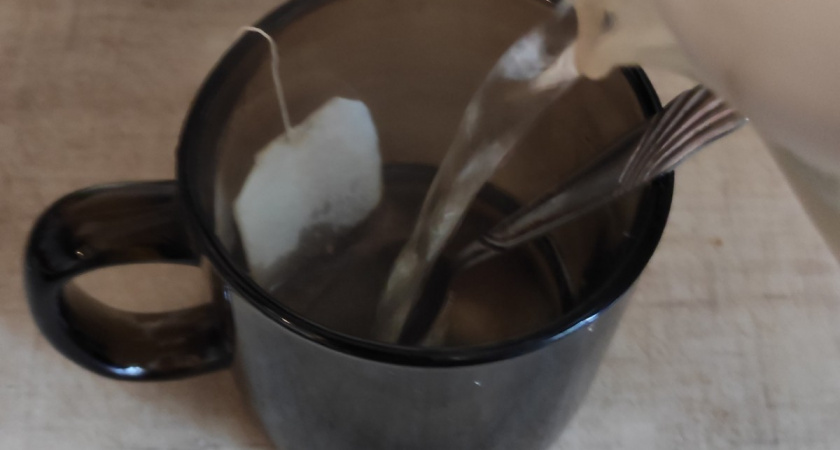 Вы гробите чай кипятком: сколько минут отсчитать после закипания воды, чтобы заварить напиток - с пользой и ароматом