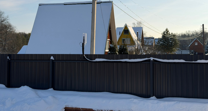 Сосед подвинул забор на метр, "подарив" мне кусок территории: но весной я понял его хитрость - теперь думаю, как решить проблему 