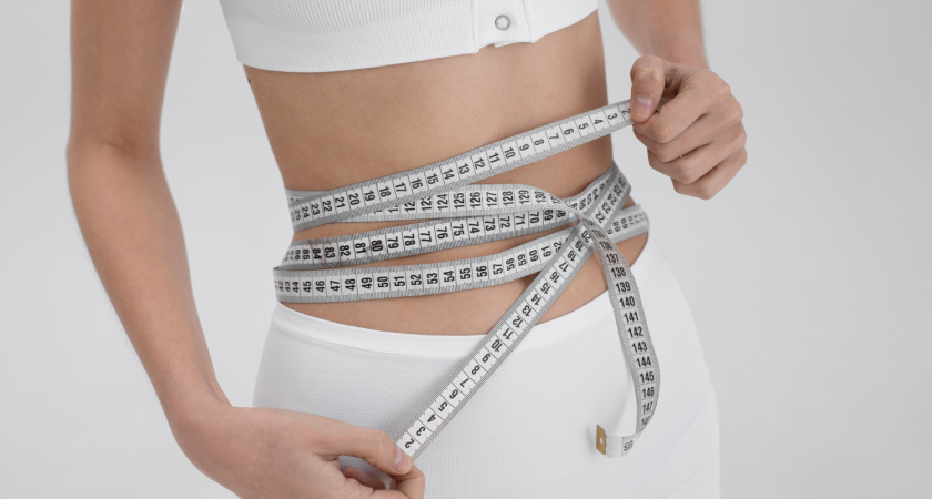 Живот сдуется на глазах: достаточно убрать одну из этих привычек — и висцеральный жир исчезнет навсегда