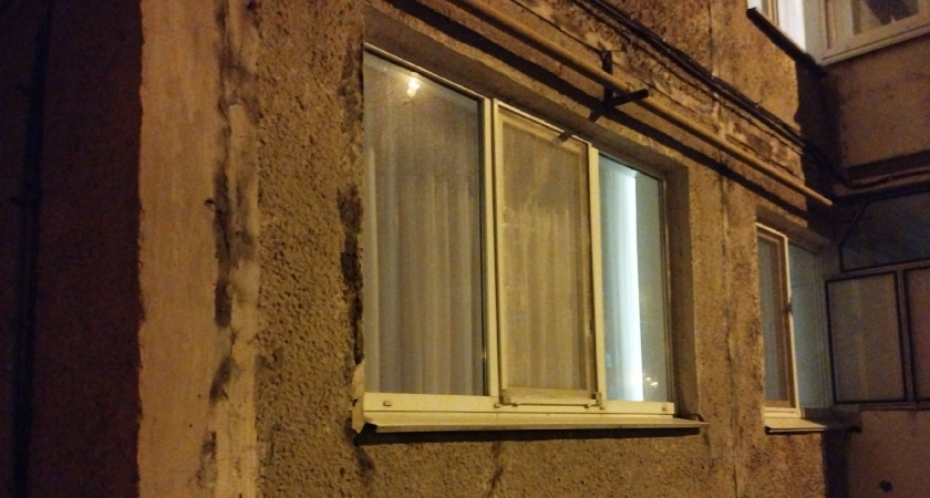 Работает как третье стекло: проверенный способ утеплить окна - в квартире жара даже при - 40