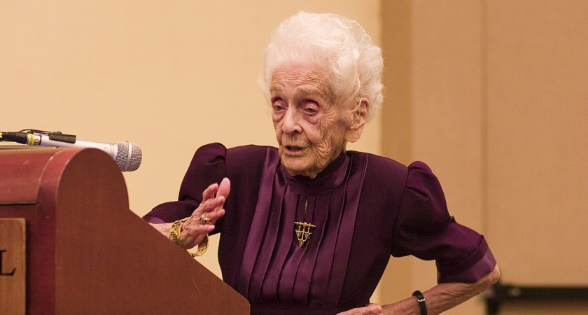 Как сохранить ясный ум в старости: 4 привычки великой учёной Риты Леви, прожившей 103 года