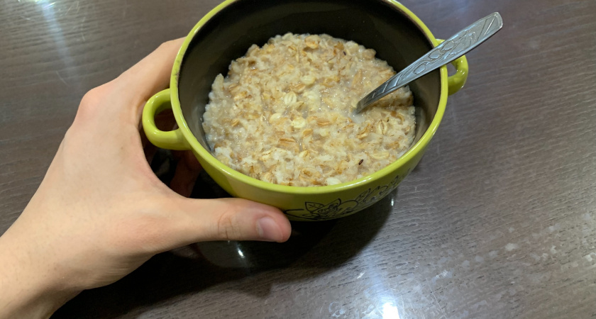 Вы сами гробите свой организм: ученые назвали 5 самых вредных каш - а мы их едим на завтрак и еще детей заставляем