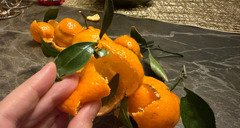 Мандариновые корки спасают от запаха на кухне покруче вытяжки: переняла эту хитрость у китайцев - работает за минуту