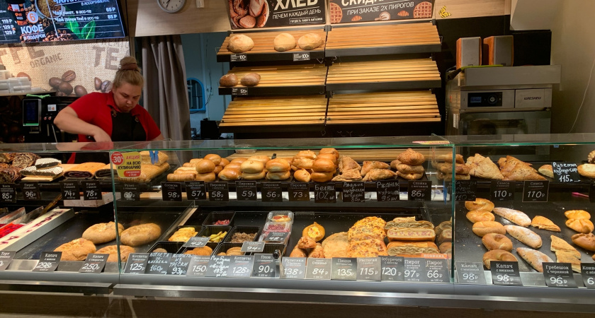 15 лет проработала в кондитерской и точно знаю: такие торты домой не куплю и вам не советую - честный взгляд изнутри 