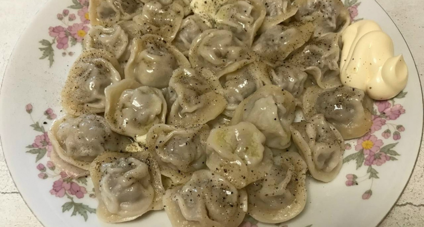 Вот тут и началась пельменная пытка: в Ермолино купил пельмени - 2 вида по рекомендации, но с 1 ошибкой 