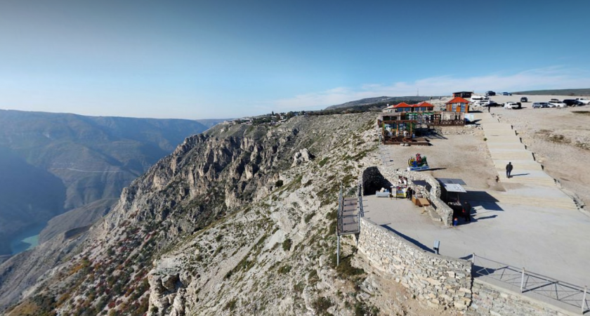 Правда про горы Дагестана: почему пастухи зарабатывают миллионы на овцах, но живут в каменных хижинах - съездил как турист и все увидел сам