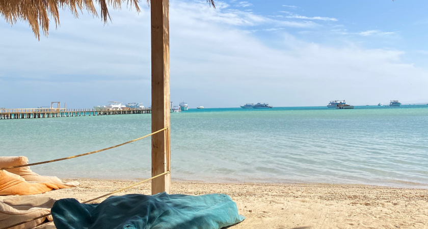 Дешевле Турции, сервис королевский, и море чистое как слеза  3 курорта-конкурента: доступно на лето