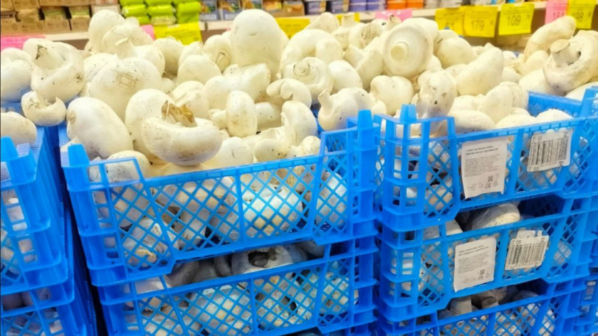 Обзор Светофора: брокколи за 183 рубля, горошек по 74 рубля, куриные желудки за 130. Цены, производители, стоит ли брать