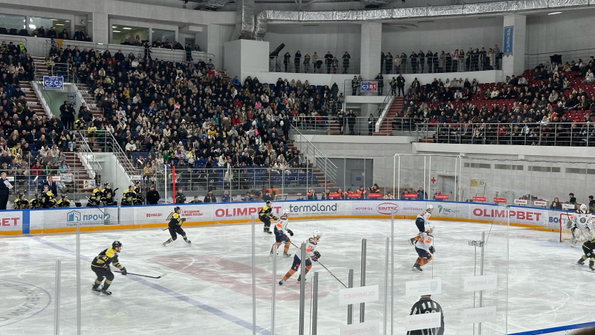 Дизель уступил Нефтянику со счетом 4:1