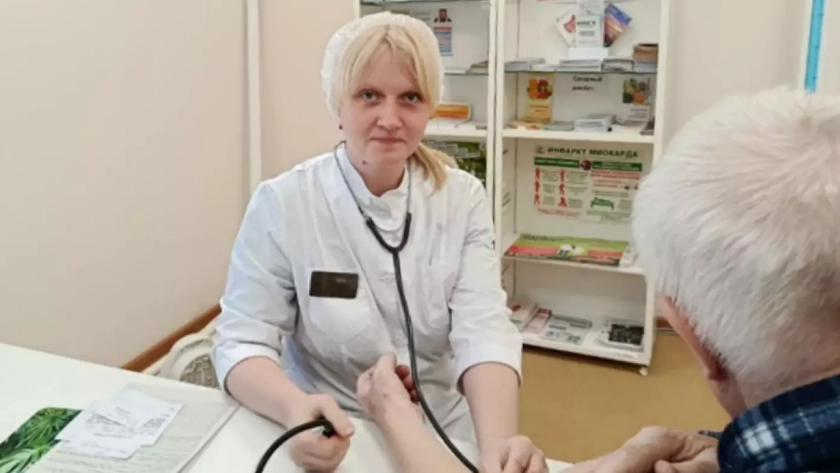 В Башмаковскую больницу устроился на работу новый фельдшер