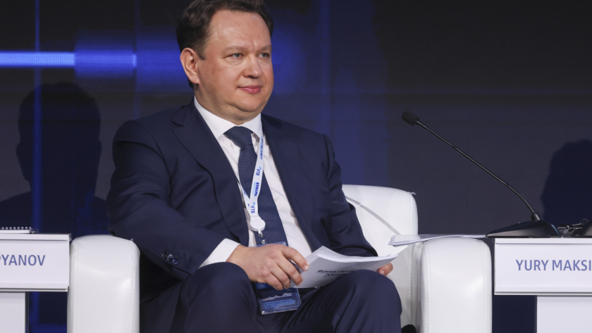 В ВТБ назвали причины, которые не позволят рублю резко ослабнуть до конца года