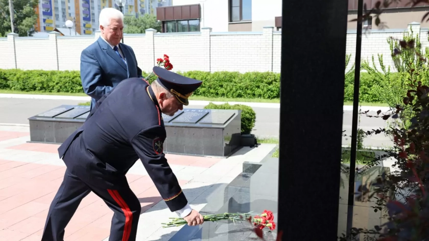 Сотрудников пензенского УМВД наградили в честь 308-летия полиции