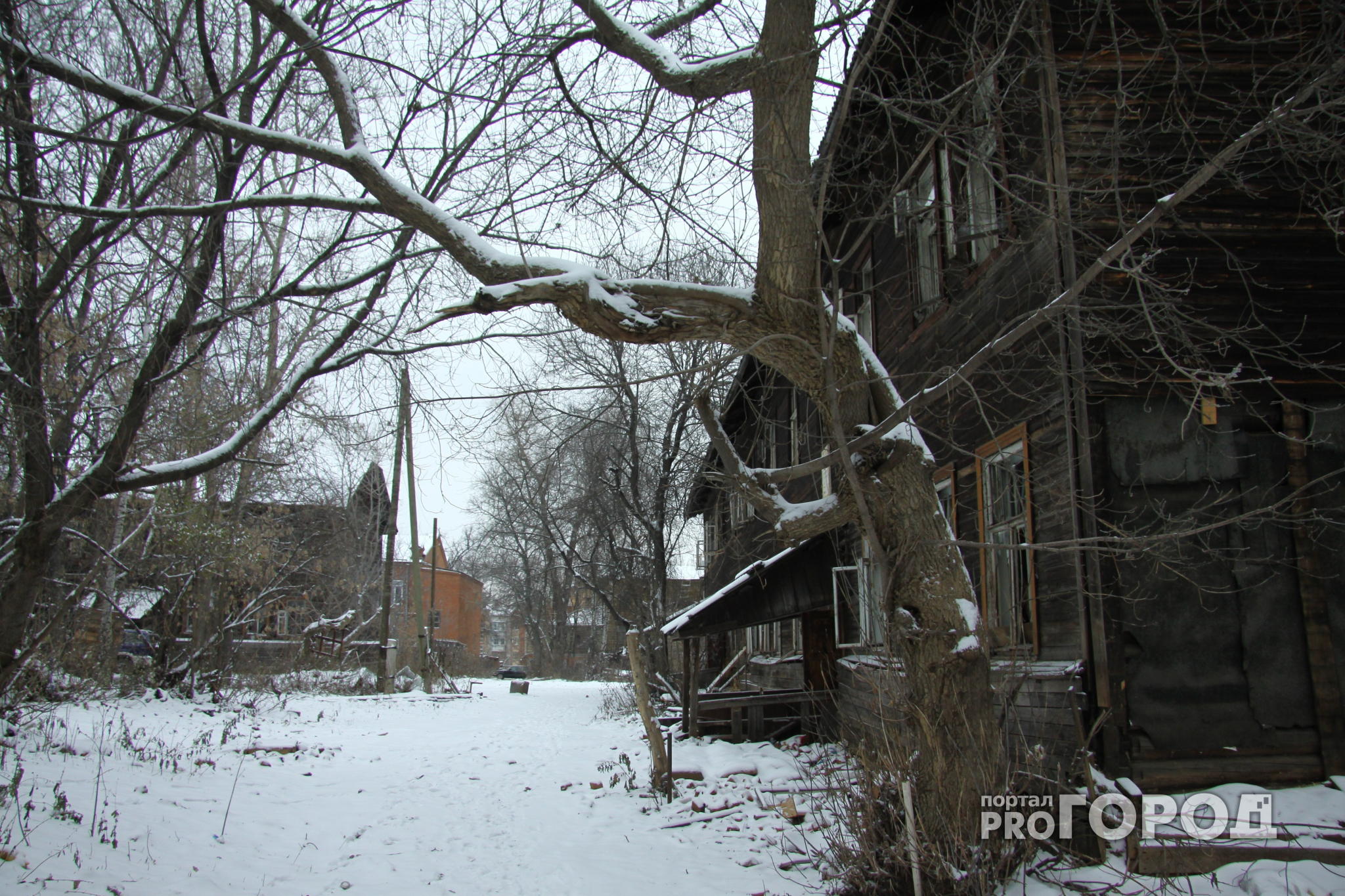 В расселенном доме на Комсомольской нашли тело мужчины с предсмертной запиской