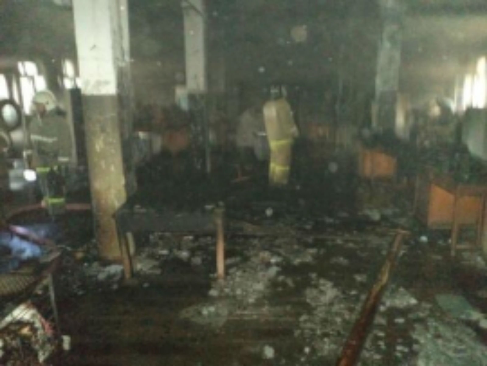 В Пензе 18 пожарных тушили гараж