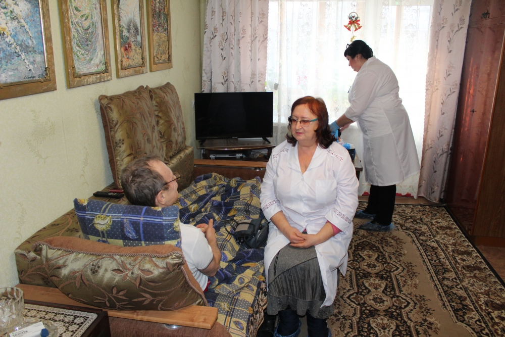 В Пензе за больными стариками присмотрит патронажная бригада