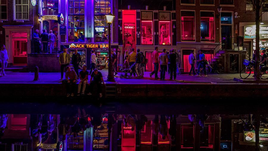 Новости мира: В Амстердаме ужесточат правила посещения Квартала красных фонарей