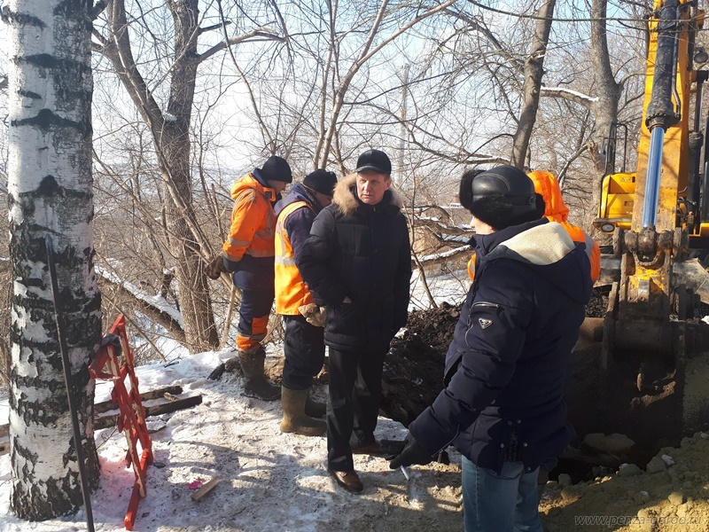 В Пензе на улице Совхоз-техникум прорвало водопровод