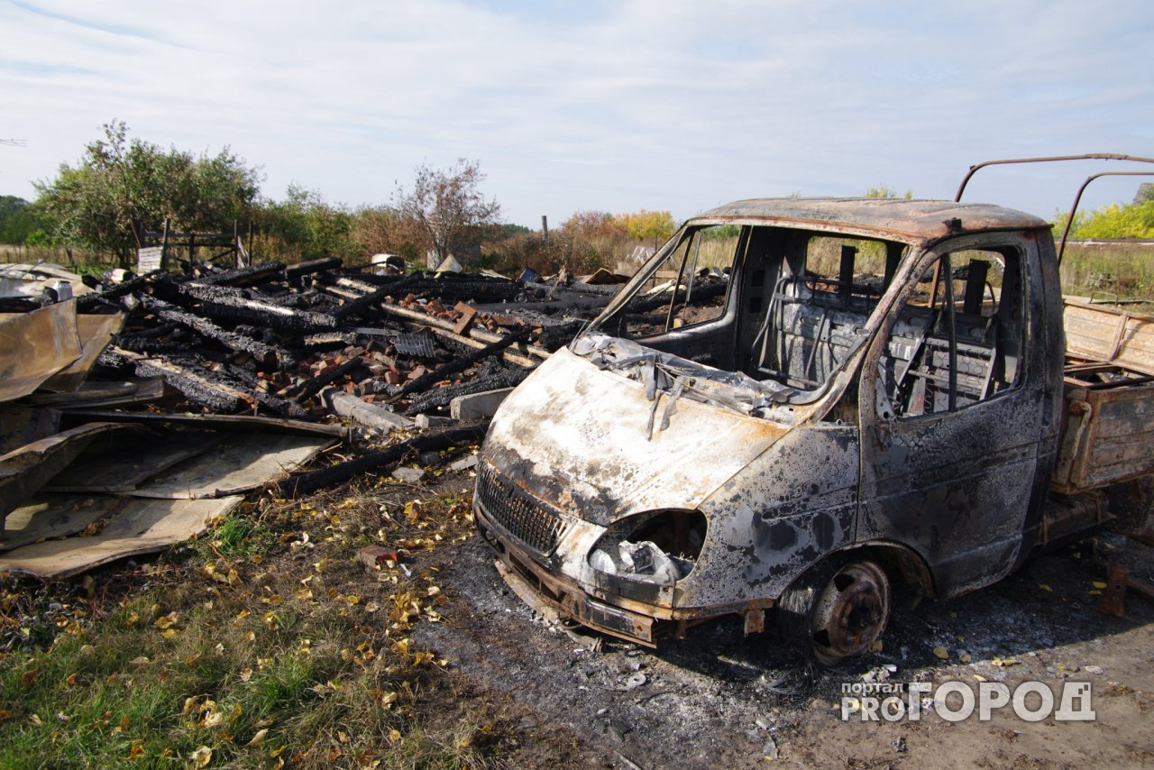 27-летний житель Никольского района заживо сгорел в салоне "ВАЗ-2199"
