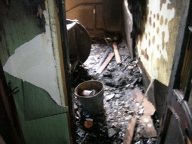 Из-за пожара в общежитии на Экспериментальной эвакуировали 30 человек