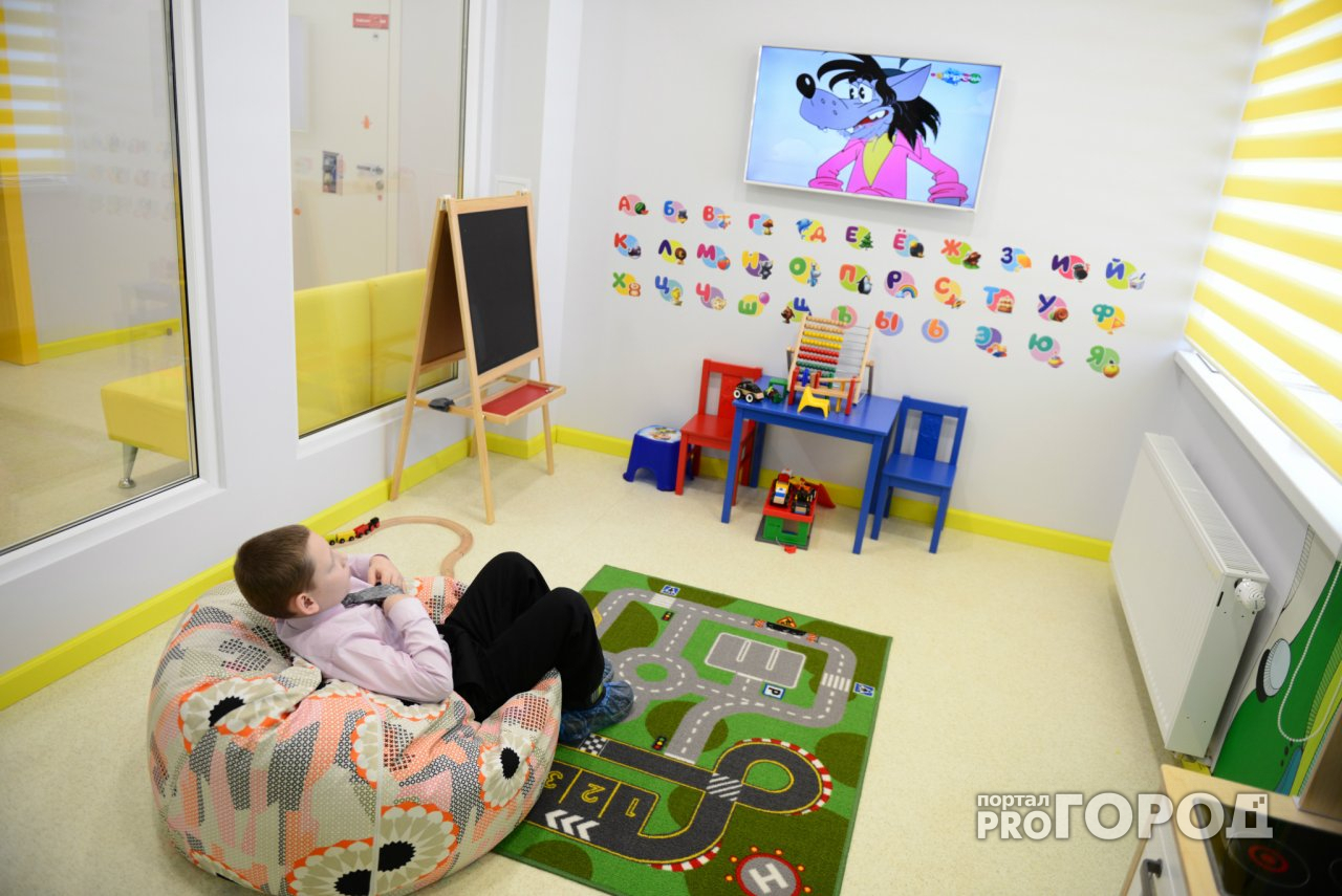 Цыгане подарили телевизор детской больнице в Городище