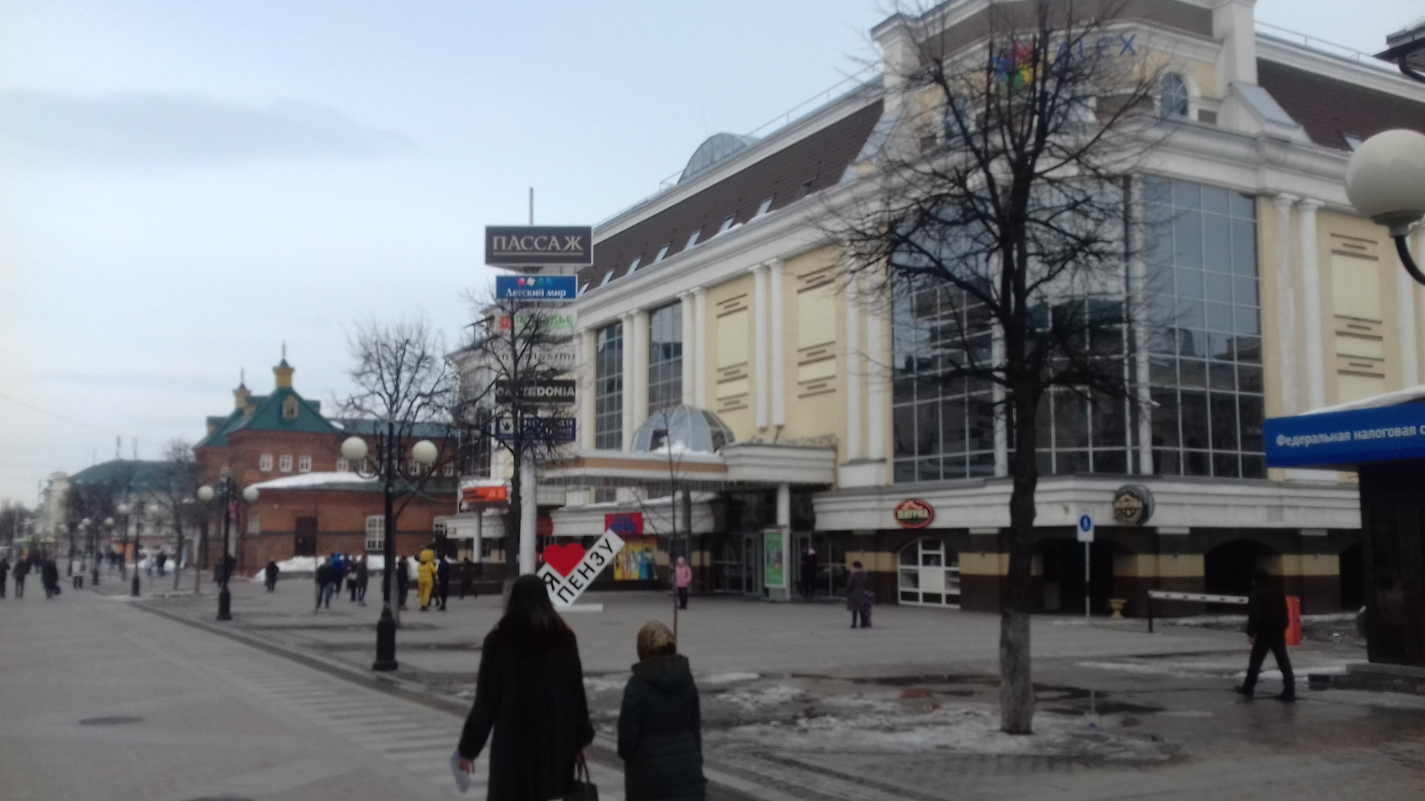 Корреспондент progorod58.ru проверил пожбезопасность торговых центров города