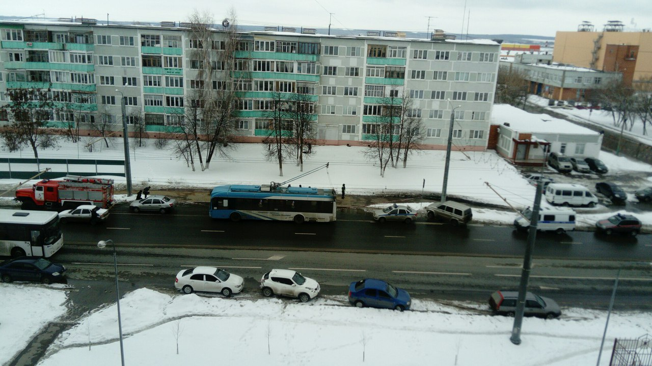 Возле "Рамеева" пензенцев эвакуировали из троллейбуса