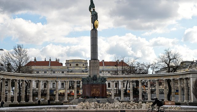 Новости России: Российские туристы не дали осквернить памятник советским воинам в Вене