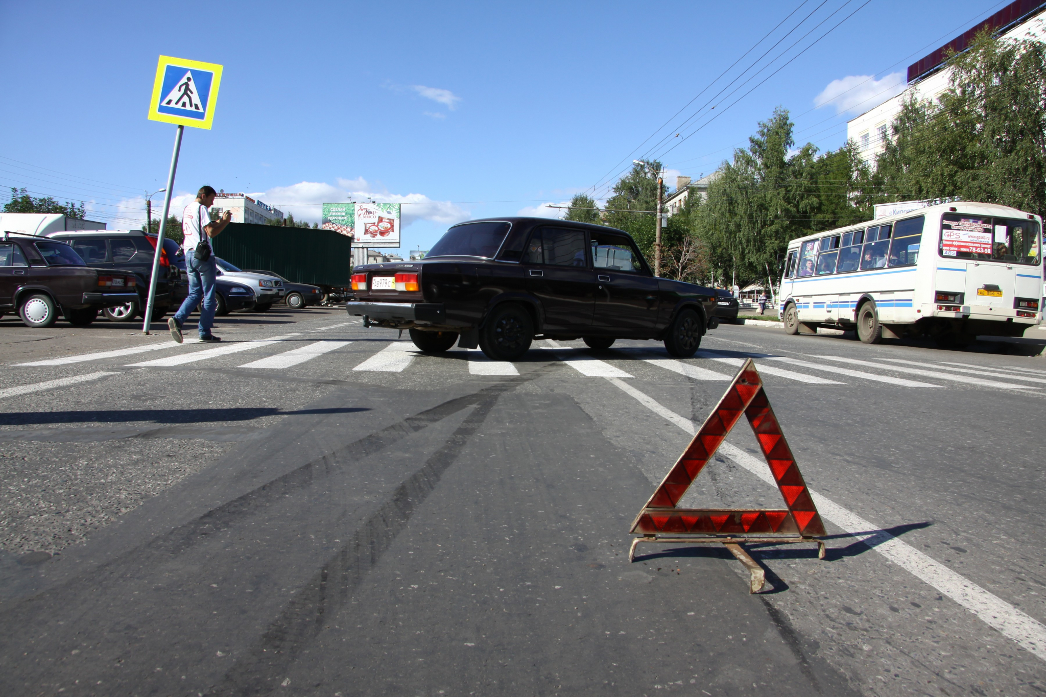 Пожилой водитель "четырнадцатой" сбил 19-летнего кузнечанина
