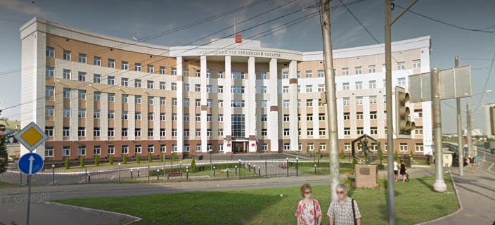 Голый пациент областной больницы спрыгнул с 6-го этажа Пензенского арбитражного суда