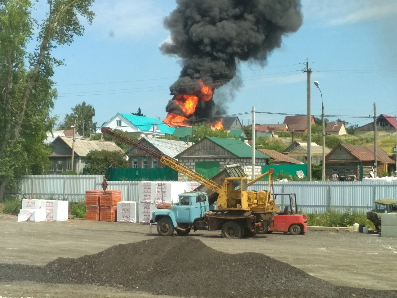 Читатель прислал фото пожара в Мокшане
