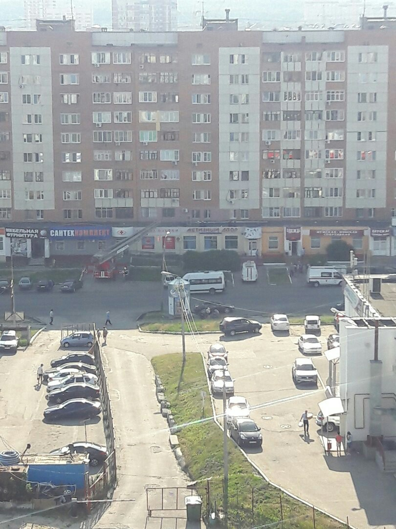 Четырехлетний ребенок выпал из окна седьмого этажа дома в Арбекове