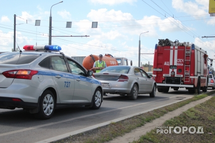 В Пензе 7 водителей не пропустили пожарный автомобиль в центре города