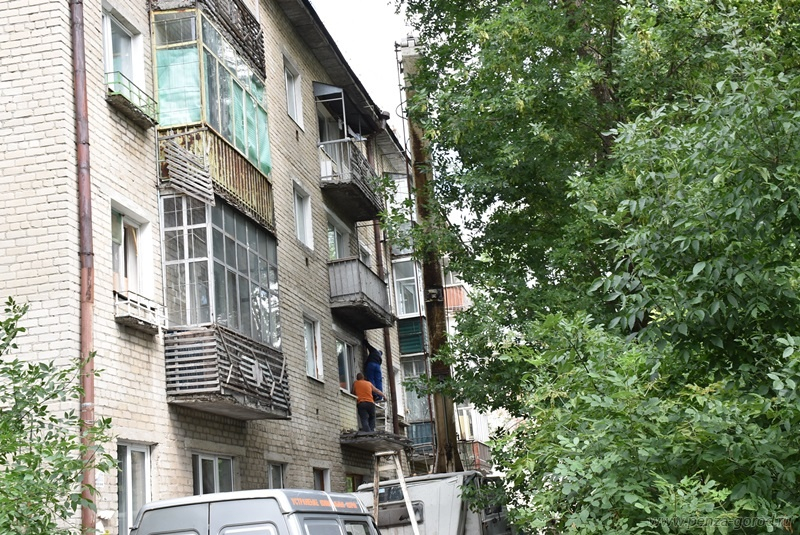 Дом на улице Крупской начали восстанавливать после взрыва газа